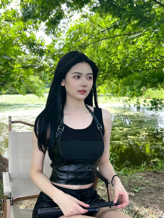 春光乍泄